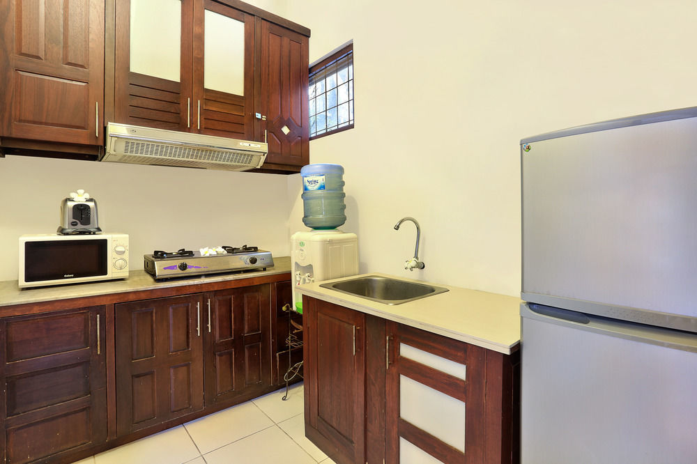 The Vie Villa Legian Экстерьер фото