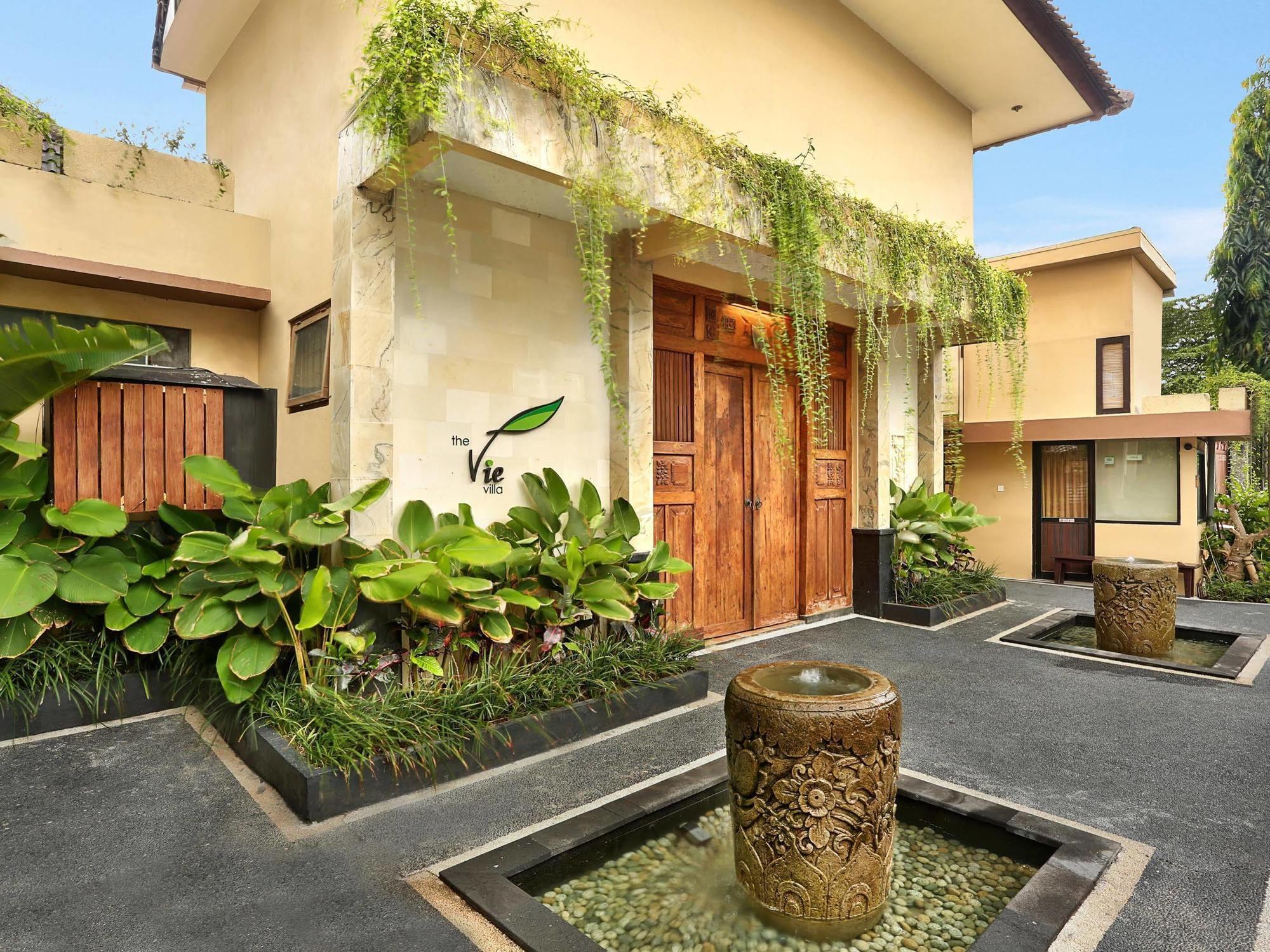 The Vie Villa Legian Экстерьер фото